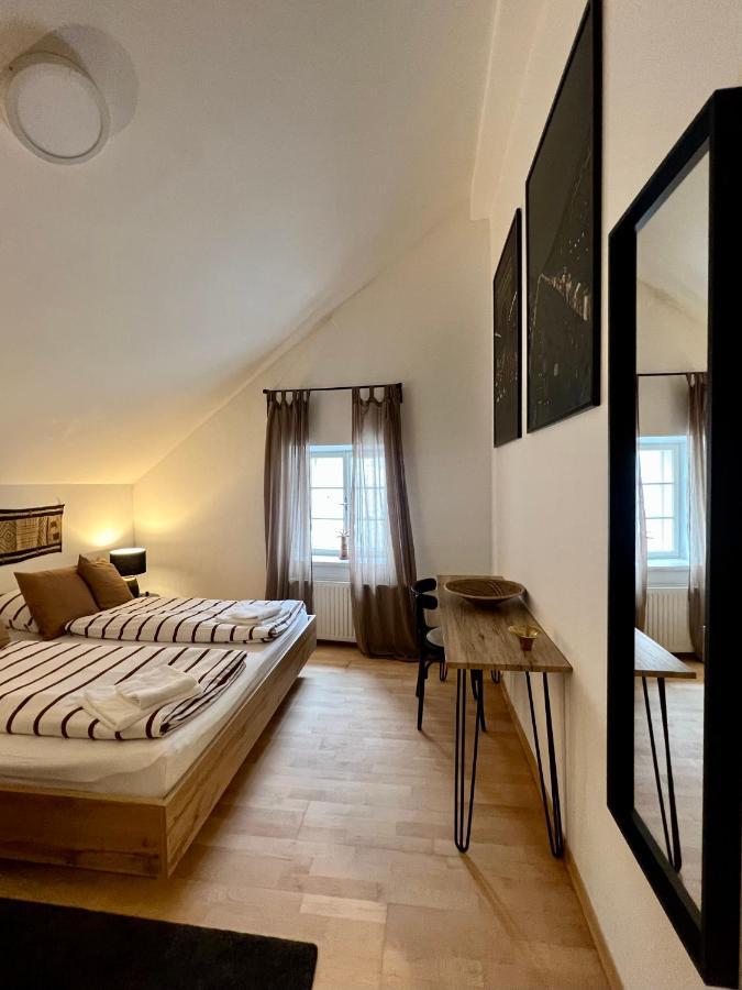Susas Charming Places Gmunden Exterior photo